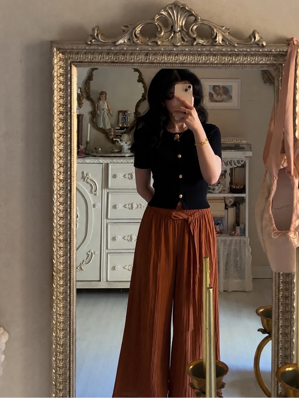 Soho Apparel Wide-Leg Pleated Pants in Rust Brown